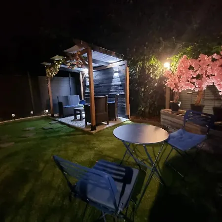 Apartamento Tres Belle Dependance Relaxante Totalement Independante Tours