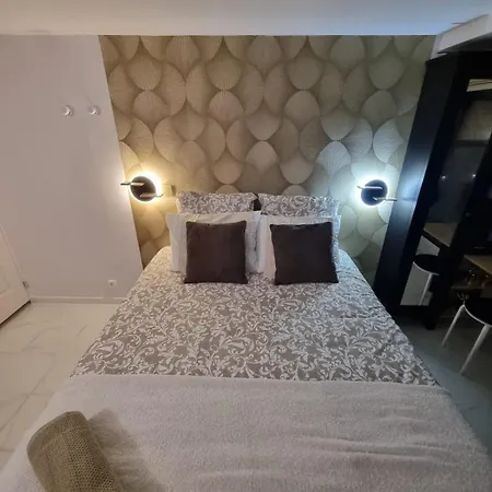 Tres Belle Dependance Relaxante Totalement Independante