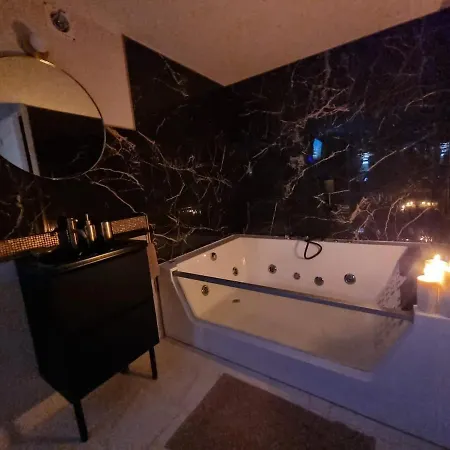 Tres Belle Dependance Relaxante Totalement Independante * Tours