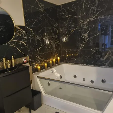 Tres Belle Dependance Relaxante Totalement Independante *