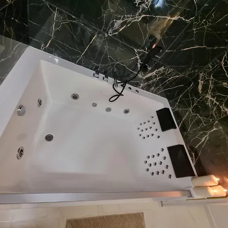 Tres Belle Dependance Relaxante Totalement Independante * טור