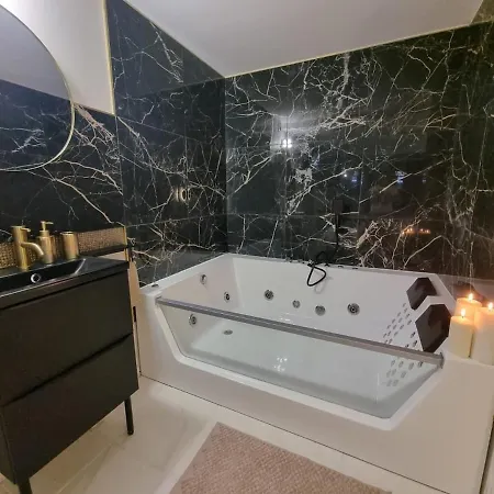 Tres Belle Dependance Relaxante Totalement Independante טור