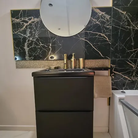 Tres Belle Dependance Relaxante Totalement Independante דירה