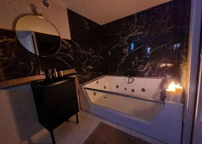 Tres Belle Dependance Relaxante Totalement Independante * Тур