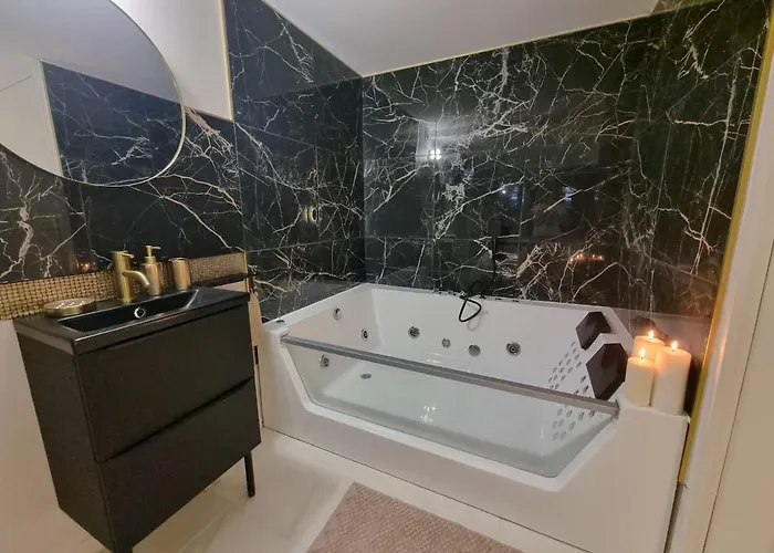 Tres Belle Dependance Relaxante Totalement Independante 图尔