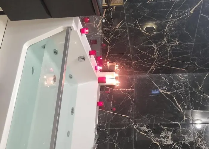 Tres Belle Dependance Relaxante Totalement Independante Tours